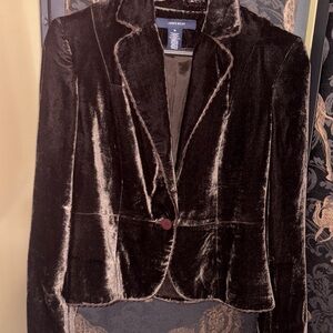 Jones Wear Women's Velvet Jacket - Brown